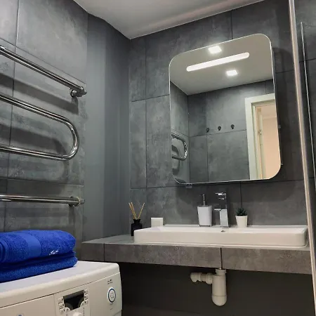 Lejlighed You'll Large Apartment! Free Parking! *